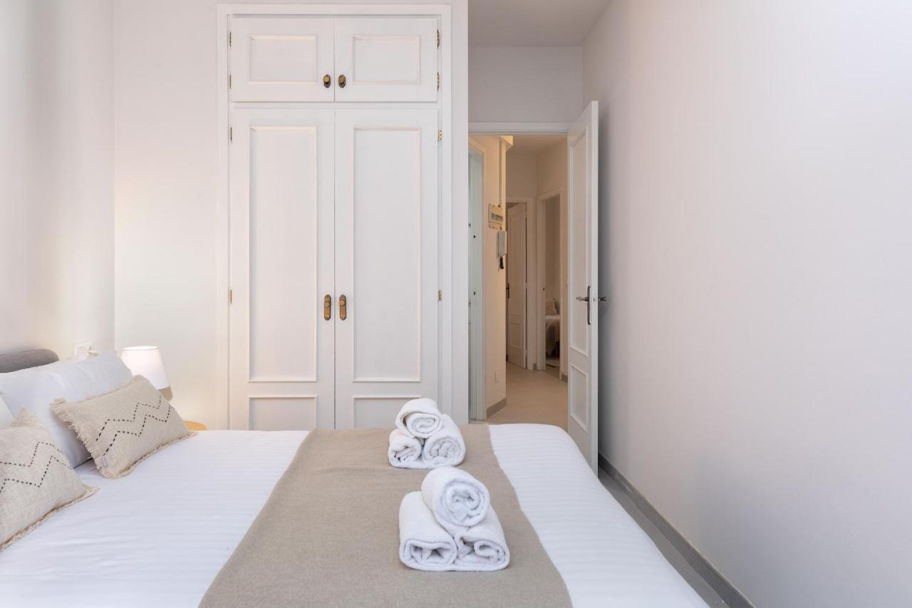 Апартаменты Flateli Cort Reial 10 Жирона Экстерьер фото